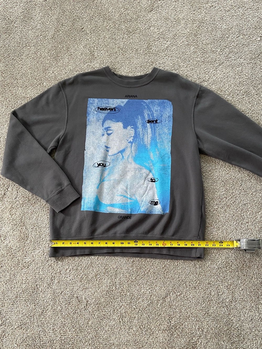 Ariana Grande Heaven Sent You to Me Crewneck NWOT - Picture 10 of 10